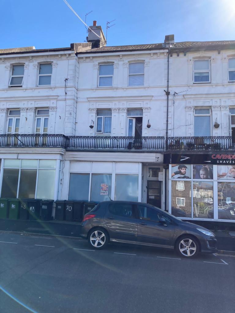 Lot: 26 - FREEHOLD RESIDENTIAL INVESTMENT -